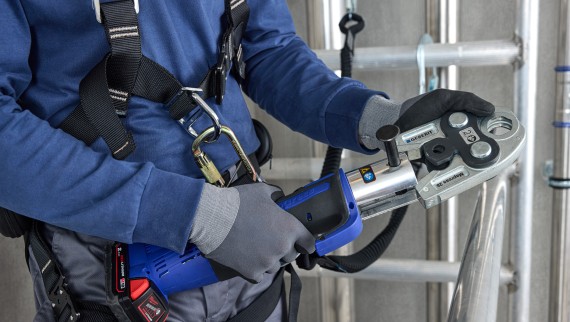 Pressing av Geberit Mapress-rør og -presskoblinger